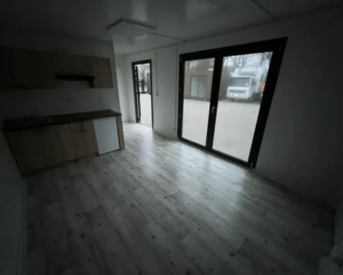 Casa pré-fabricada usada T1,  11 m x 3,5 m (38,5 m²) | Promoção! 50% de desconto