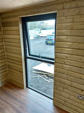 Escritório pré-fabricado móvel MANDERA | Promoção! 50% de desconto - Image 3