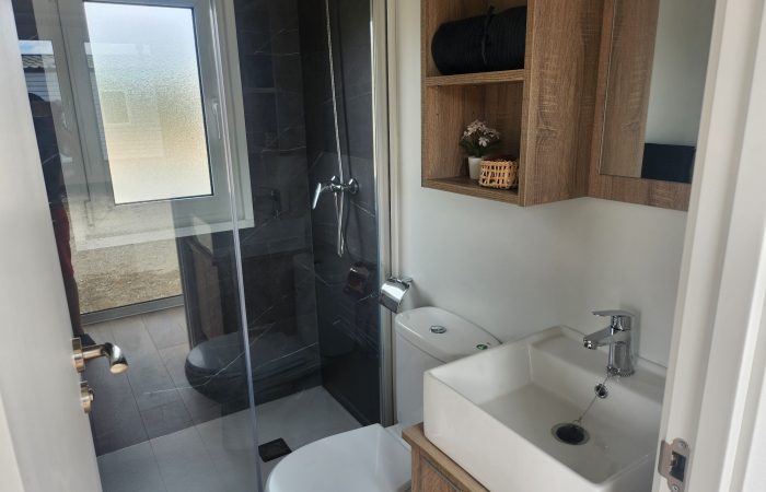 Casa Pré-fabricada T2 8.6 x 3 m (25.8 m²) | Casa Móveis Bejar | Promoção Imperdível! 50% de Desconto em Casas Móveis T2 - Image 9