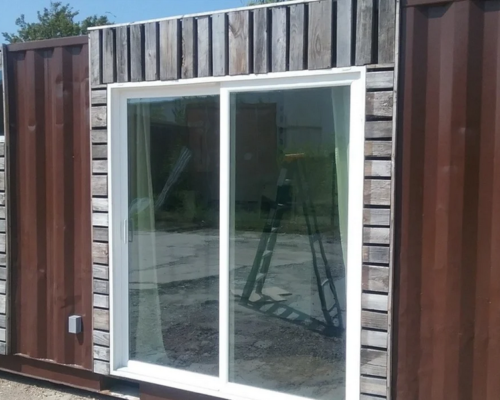 Casa móvel T1 mobilada construída com um contentor marítimo