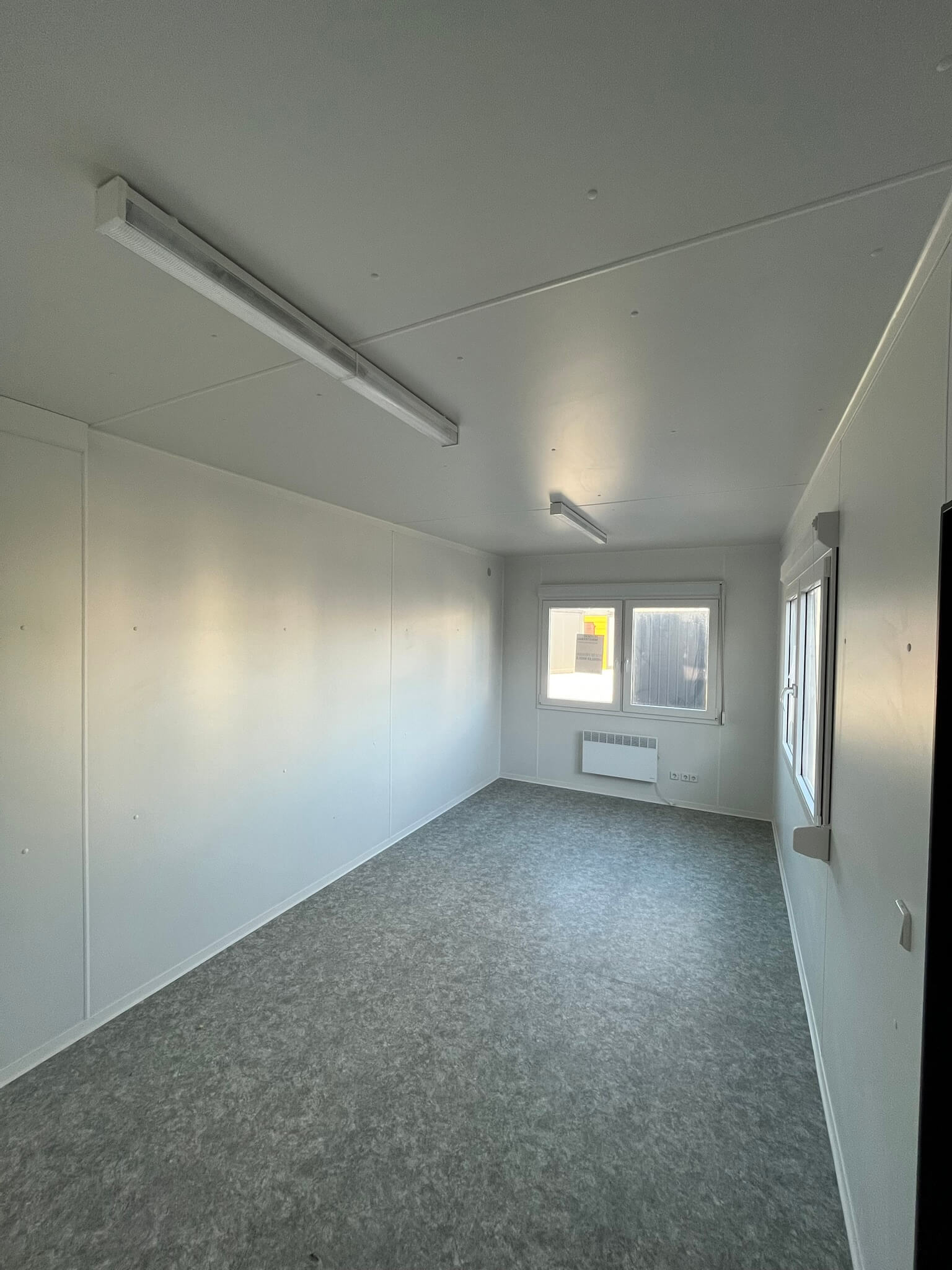 Escritório móvel em contentor de 20 pés com duas janelas