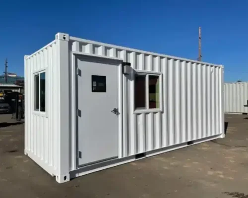 Contêiner marítimo transformado em escritório de 20 pés